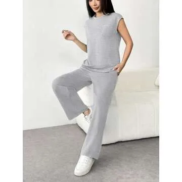 Versatile Lightweight Women’s Track Suits for Casual Outfits
