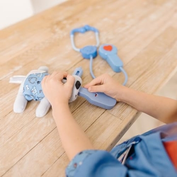 Melissa & Doug Veterinarian Costume Set for Kids - Dress-Up Fun