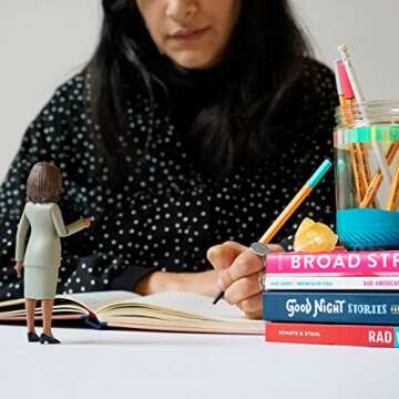 FCTRY Kamala Harris Political Action Figure - Novelty Figurine 2025 - Kamala Harris Bobblehead-Inspired Gifts, Souvenirs & Collectible - Funny Gag Gift Toy - Desk Accessories for Home & Office