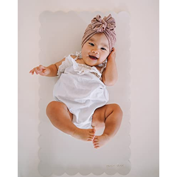 AVA + OLIVER Vegan Leather Baby Changing Mat - Portable & Wipeable