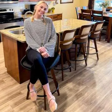 KUNZENT 26.4" Swivel Rattan Bar Stools - Stylish Set of 2