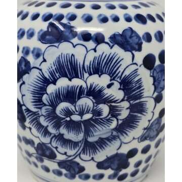 Festcool Antique Style Blue and White Porcelain Flowers Ceramic Covered Jar Vase, China Ming Style, Jingdezhen Chinese (L1)