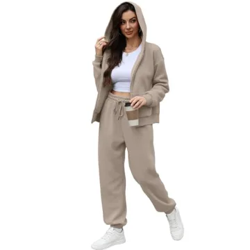 Trendy Women’s Fleece Sweatsuits - Comfort & Style