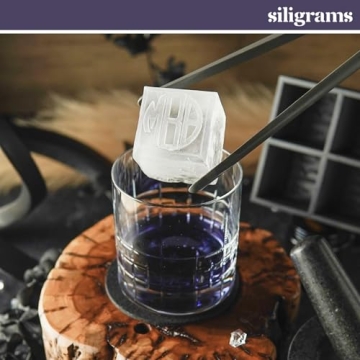 Siligrams Personalized Silicone Ice Cube Mold - Custom Ice Molds for Cocktails, Whiskey & Other Drinks - Great Customizable Gift (2 Cubes - Square)