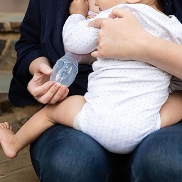 Haakaa Silicone Breast Pump with Lid for Easy Milk Collection