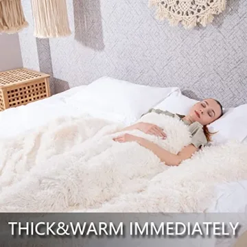 YUSOKI Cream White Faux Fur Throw Blanket - Cozy Plush Luxury