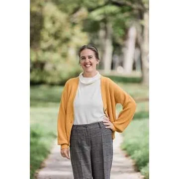 The Cinnamon Bun Book Store: TikTok Made Me Buy It (Dream Harbor) (Book 2)