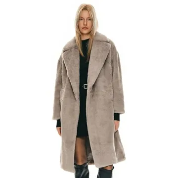 Orolay Women's Fuzzy Fleece Winter Jacket - Stylish Faux Fur Sherpa Coat