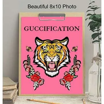 Poster of Gucci Wall Art - Glam Luxury Designer Room Decor - High Fashion Couture Picture for Bedroom, Apartment, Dorm - Gift for Woman, Women, Her, Wife, Fashionista - Cute Modern Home Decoration