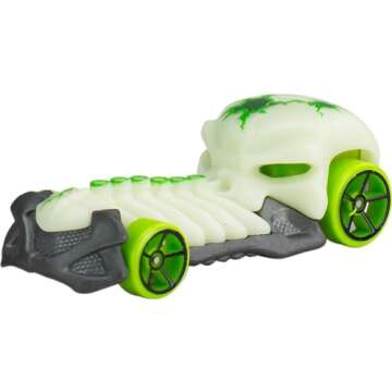 Hot Wheels Toy Cars & Trucks 5-Pack, Set of 5 Die-Cast Vehicles from The Animated Netflix Series Let’s Race!