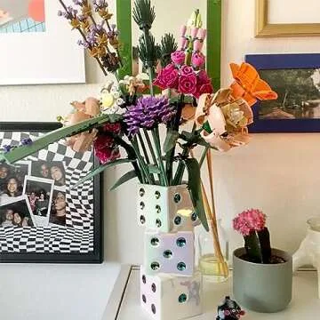 MOUGIGI Ceramic Dice Vase - Unique Decor for Dried Flowers, Rose, Pampas Grass - Stunning Design for Any Modern Space for Inspiring Smiles