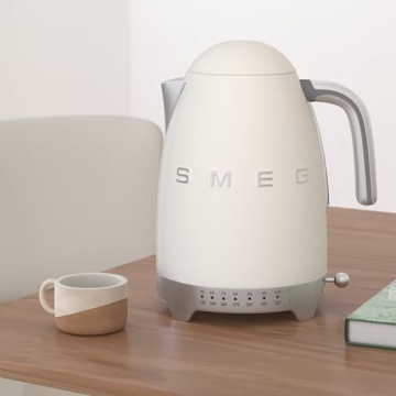 Smeg Retro Electric Kettle with 7 Temperature Settings