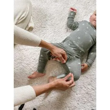 GUNAMUNA Unisex Baby, Toddler Ultra-Soft Convertible Pajama, Footie Romper Sleeper with Diaper Zipper for Easy Changing, Goose, 12-18 Months