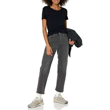 Amazon Essentials Women's Classic-Fit Short-Sleeve Crewneck T-Shirt, Pack of 2, Black/White, Large