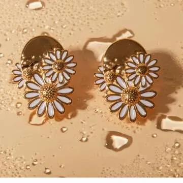 HDKXBEJ Cute Daisy Earrings for Women Fall White Flower Stud Earrings Hypoallergenic Stainless Steel Fashion Earrings Pretty Small Unique Daisy Jewelry for Women