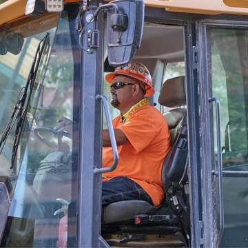 KOOLGATOR Evaporative Cooling Neck Wrap - Keep Cool in The Heat, Summer Cooling Accessories, Long Lasting, Reusable & Breathable, Available in 1, 3, or 5 Pack (Deep Pink, 1 Pack)