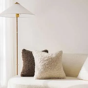 Foindtower 2 Pieces Faux Fur Throw Pillow Cover Decorative Sherpa Pillow Fuzzy Accent Pillowcases Soft Sheepskin Fleece Cushion Case for Bed Couch Living Room 18x18 Inch Neutral Cream