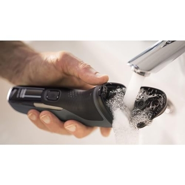 Philips Norelco Shaver 2400 for a Smooth Shave