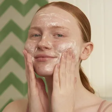 Natural Tea Tree Foaming Cleanser for Oily Skin