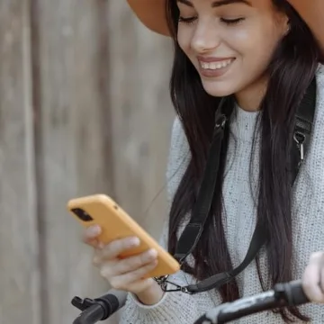Stylish Clip and Go Phone Strap with Wallet Lanyard