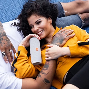 JBL Flip 5 Waterproof Portable Bluetooth Speaker White