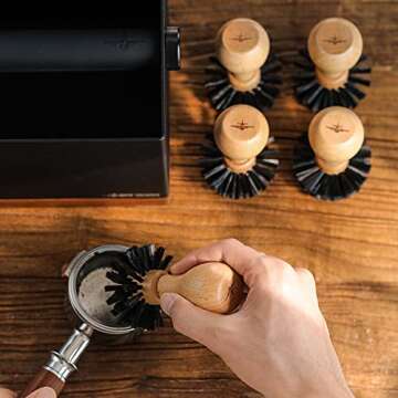 MHW-3BOMBER Coffee Portafilter Cleaning Brush Espresso Machine Portafilter Brush Speacial for 58mm Portafilter Professional Barista Cleaning Tools Effectively Cleaning B5341