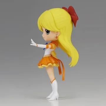 Eternal Sailor Venus Q Posket Figure - Collectible Sailor Moon