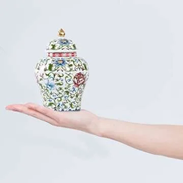 ARTLINE Jingdezhen Ceramic Ginger Jar with Lid, Chinese Style Temple Jar, Enamel Decorative Vase for Home Decor, Ceramic Storage Jar for Home Kitchen Dining Decoration