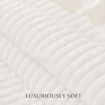 EVERGRACE Velvet Quilt Set Queen Size, Luxurious Soft Striped Channel Bedding Set, Lightweight Velvet Comforter for All Season, Oversized Bedspread Coverlet with 2 Matching Shams, Ivory White