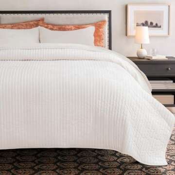 EVERGRACE Velvet Quilt Set Queen Size, Luxurious Soft Striped Channel Bedding Set, Lightweight Velvet Comforter for All Season, Oversized Bedspread Coverlet with 2 Matching Shams, Ivory White