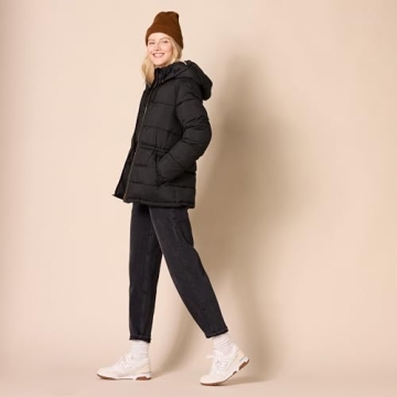 Amazon Essentials Women's Quilted Puffer Winter Jacket