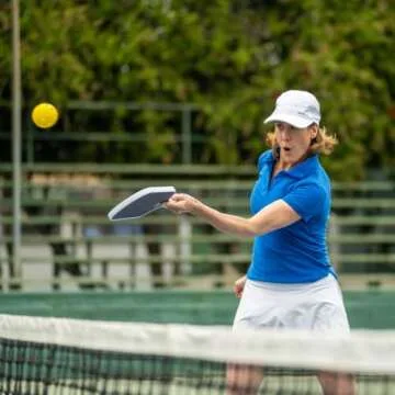 MISSION Cooling UPF Performance Hat - Unisex One Size Cap for Workouts, Golf & Running - Sweat & Water Activated Technology White/Navy