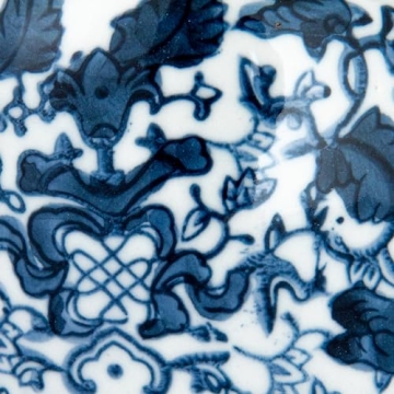 Elegant Ceramic Blue & White Ginger Jar for Home Decor