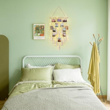 Mkono Hanging Photo Display with Lights & Clips