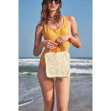 White Beach Straw Bag with Bamboo Handle Summer Essential