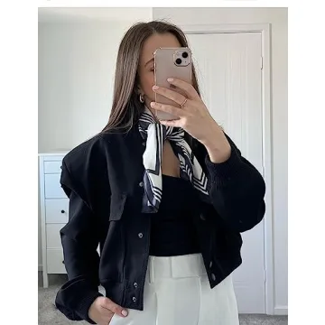 Stylish Women’s Cropped Bomber Jacket with Pockets