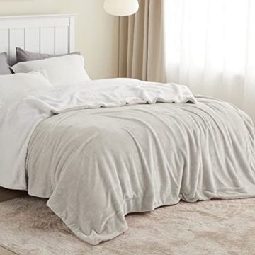 Bedsure Sherpa Fleece Blanket - Cozy and Warm Queen Size