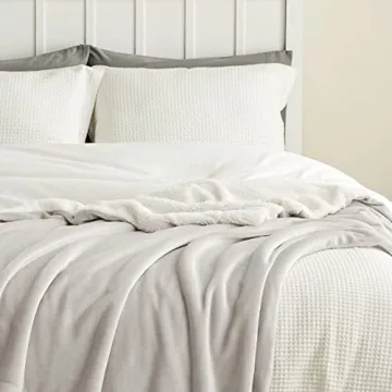 Bedsure Sherpa Fleece Blanket - Cozy and Warm Queen Size