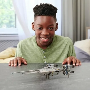 STAR WARS U-Wing Starfighter 12-Inch Vehicle with Figures