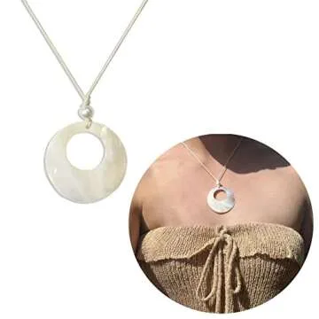 IOOOFU Fashion Shell Necklace Unique Nutural Round Pendant Clavicle Chain Birthday Valentines Day Ornament Hollow Round Choker