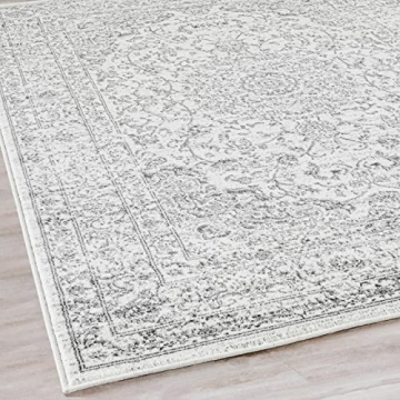 Luxurious 3212 Distressed Silver Area Rug - Soft & Durable