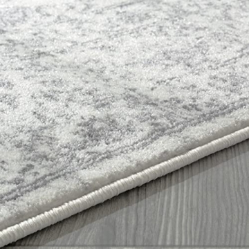 Luxurious 3212 Distressed Silver Area Rug - Soft & Durable