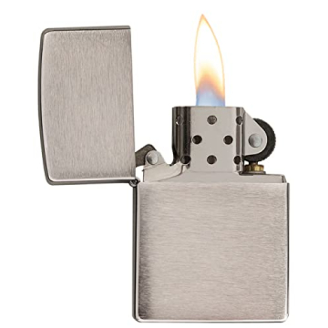 Zippo 200 Classic Brushed Chrome Lighter - Timeless Style