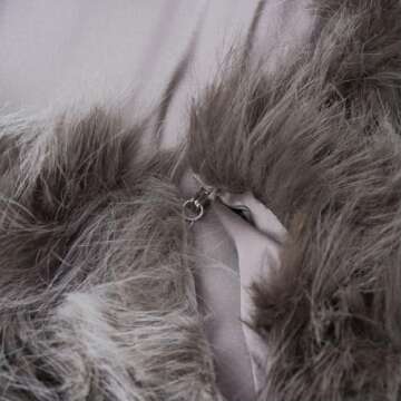 Amazhiyu Women's Stylish Faux Fur Cropped Winter Coat