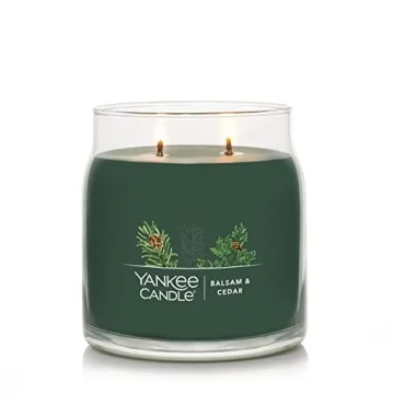 Yankee Candle Balsam & Cedar Medium Jar - 35+ Hours