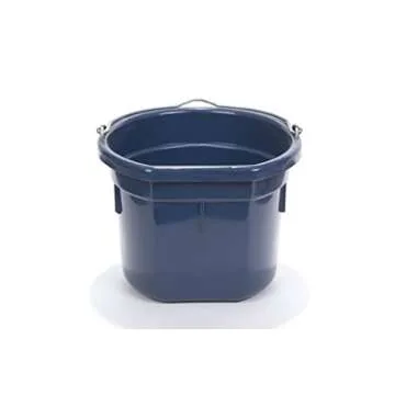 Little Giant® Flat Back Plastic Animal Feed Bucket | Animal Feed Bucket with Metal Handle | Horse Feed & Water Bucket | 8 Quarts | Navy