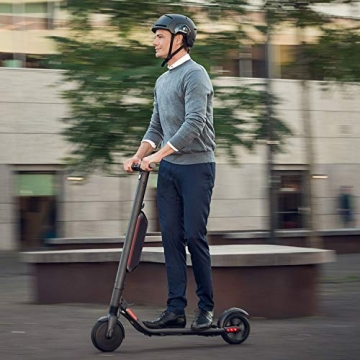 Segway Ninebot ES4 - 300W Motor, 28 Miles & 19MPH Power