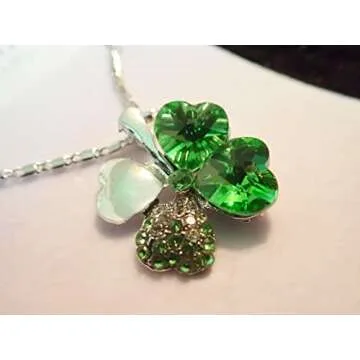 TRUEGOOD Four Leaf Clovers Necklace with Heart Crystals