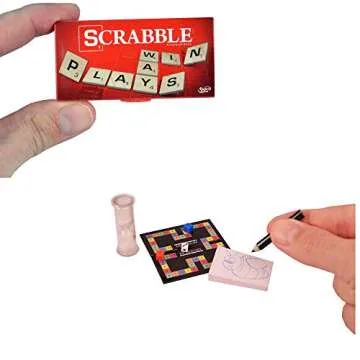 World's Smallest Scrabble and Pictionary Games Set