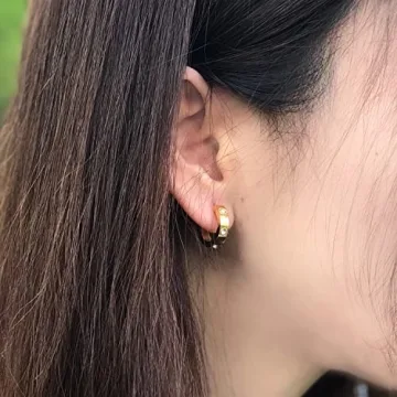 Designer Cubic Zirconia Friendship Earrings in Gold